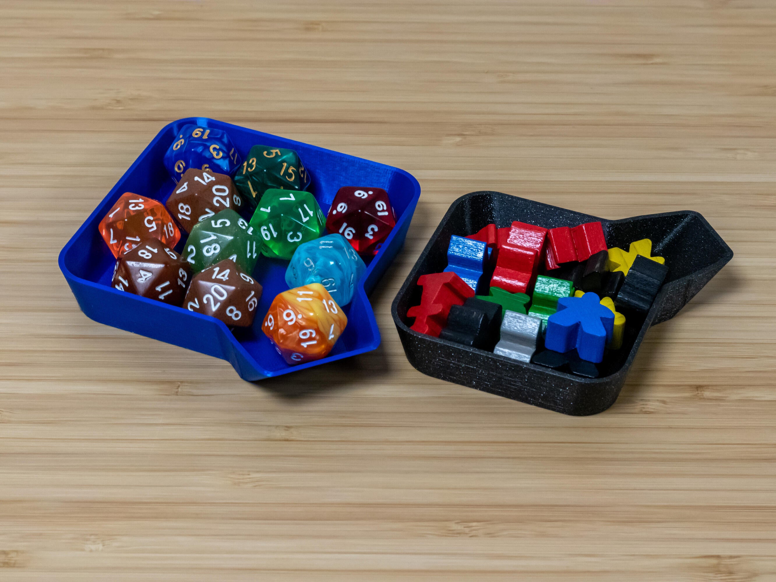 Stapelbare Schälchen für Brettspiele • Boardgame Trays